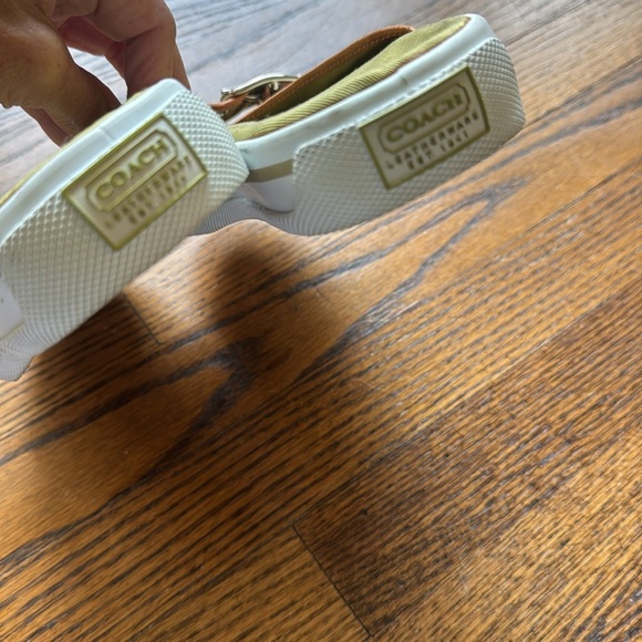 Coach Bonny Signature buckle strap sandals in chartreuse. Canvas upper. Size 8. - Picture 3 of 5